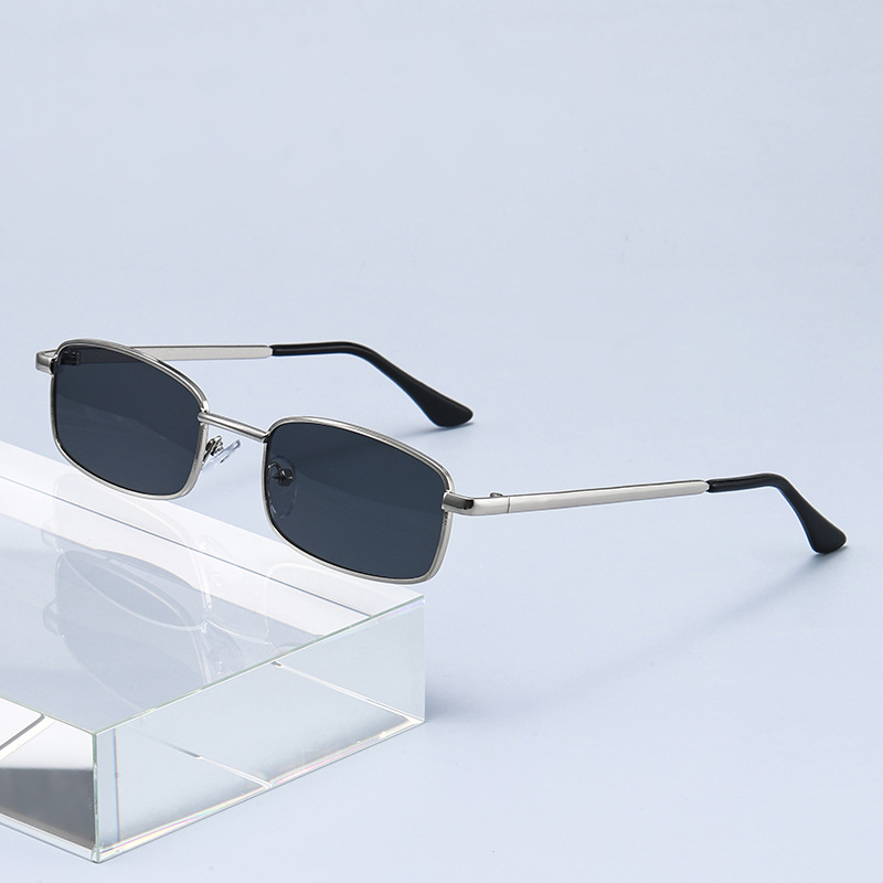 Fashion Punk Sunglasses Women  - Vintage Fashion Streetwear 评论和价格