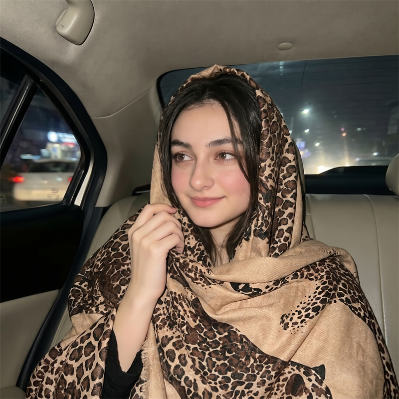 Vintage Leopard Print Hijab an - Vintage Women Fashion 评论和价格