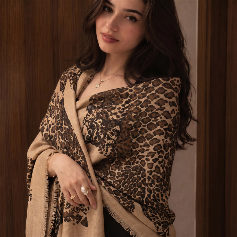 Vintage Leopard Print Hijab an - Vintage Women Fashion 评论和价格