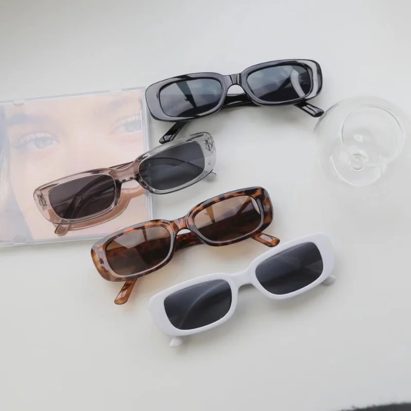 Vintage Small Square Sunglasse - Vintage Fashion De 评论和价格