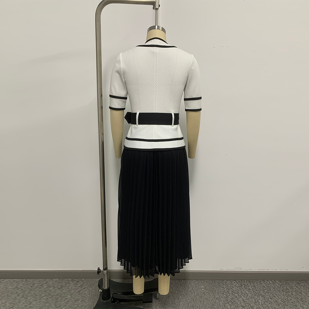 Sexy V Neck Buttons Belted Ple - Vintage Fashion Exhibition 评论和价格