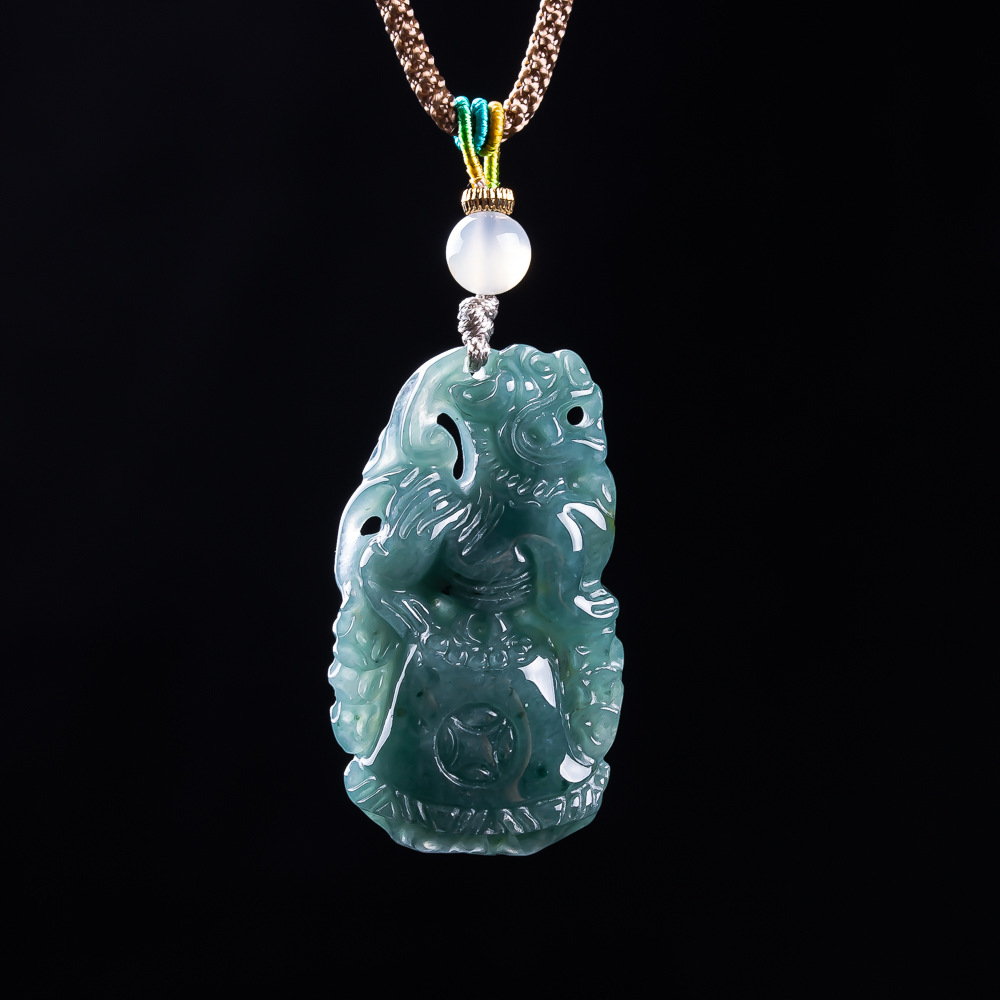 Burmese Jadeite Pixiu Pendant  - Vintage Women Fashion 评论和价格