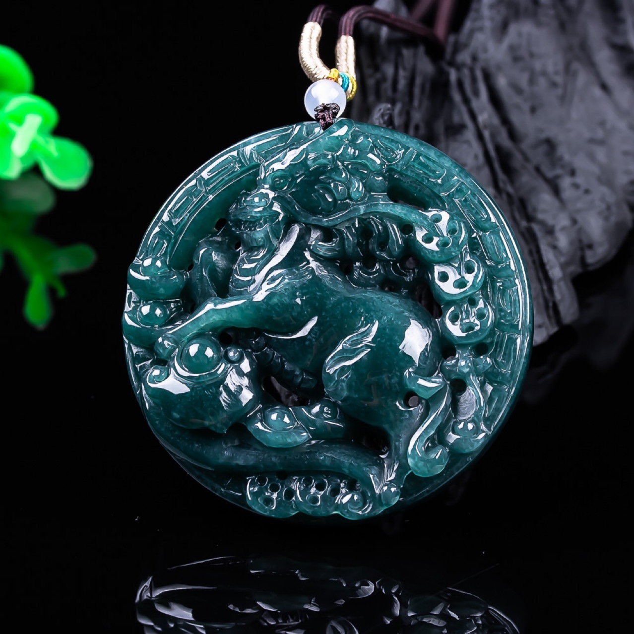 Burmese Jadeite Dragon Pendant - Vintage Women Fashion 评论和价格